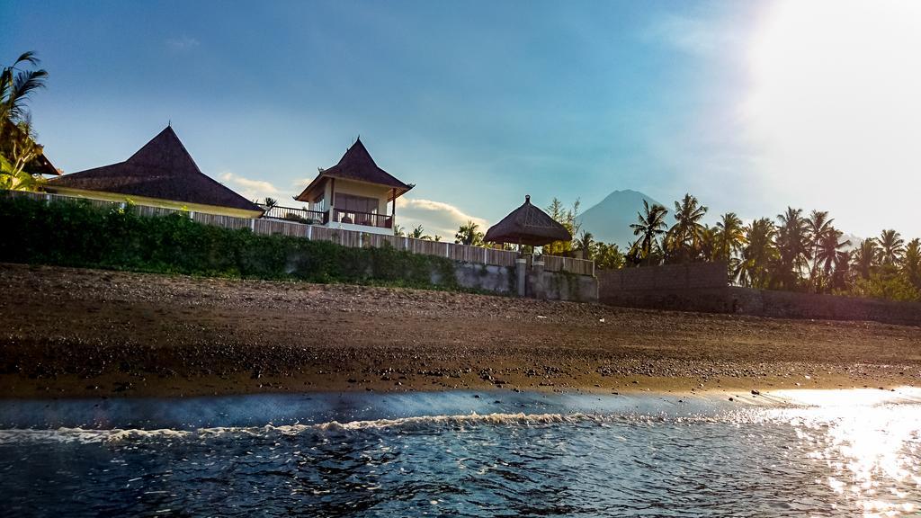 Villa Agung Amed Exteriör bild